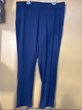 Women’s pants size XL